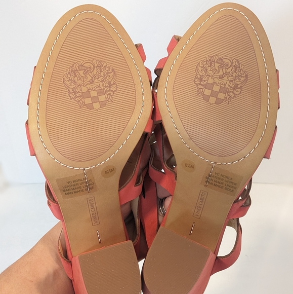 NWOT Vince Camuto leather sandals - Picture 13 of 16